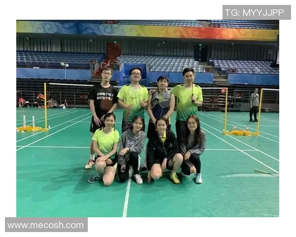 赛后分析:北京羽毛球队与南京羽毛球队在速度对抗中的表现与策略探讨 赛后分析:北京羽毛球队与南京羽毛球队在速度对抗中的表现与策略探讨