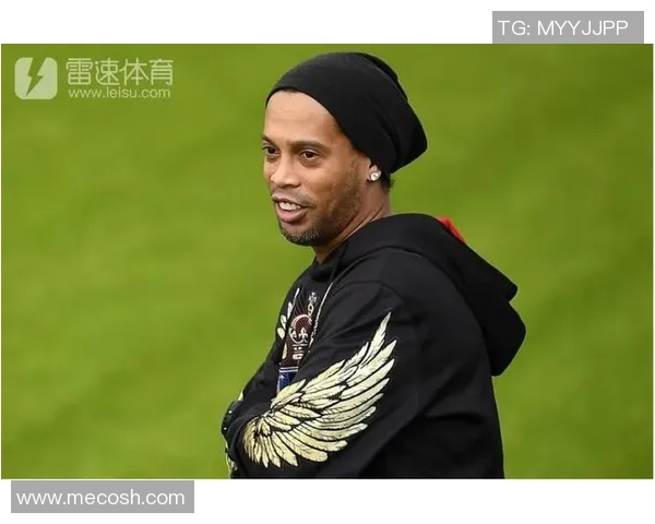 足球明星小罗因假护照事件被判入狱引发球迷热议与反思 足球明星小罗因假护照事件被判入狱引发球迷热议与反思